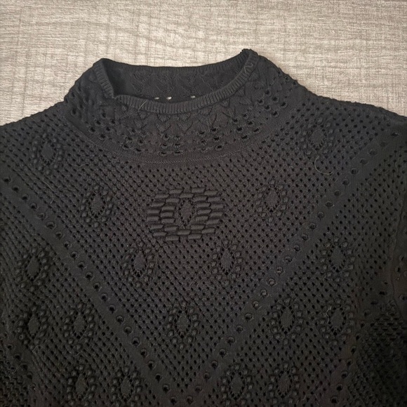 New WHBM Black Neck Crochet Sweater with Puff 3/4 Sleeves Size XS - Picture 2 of 7
